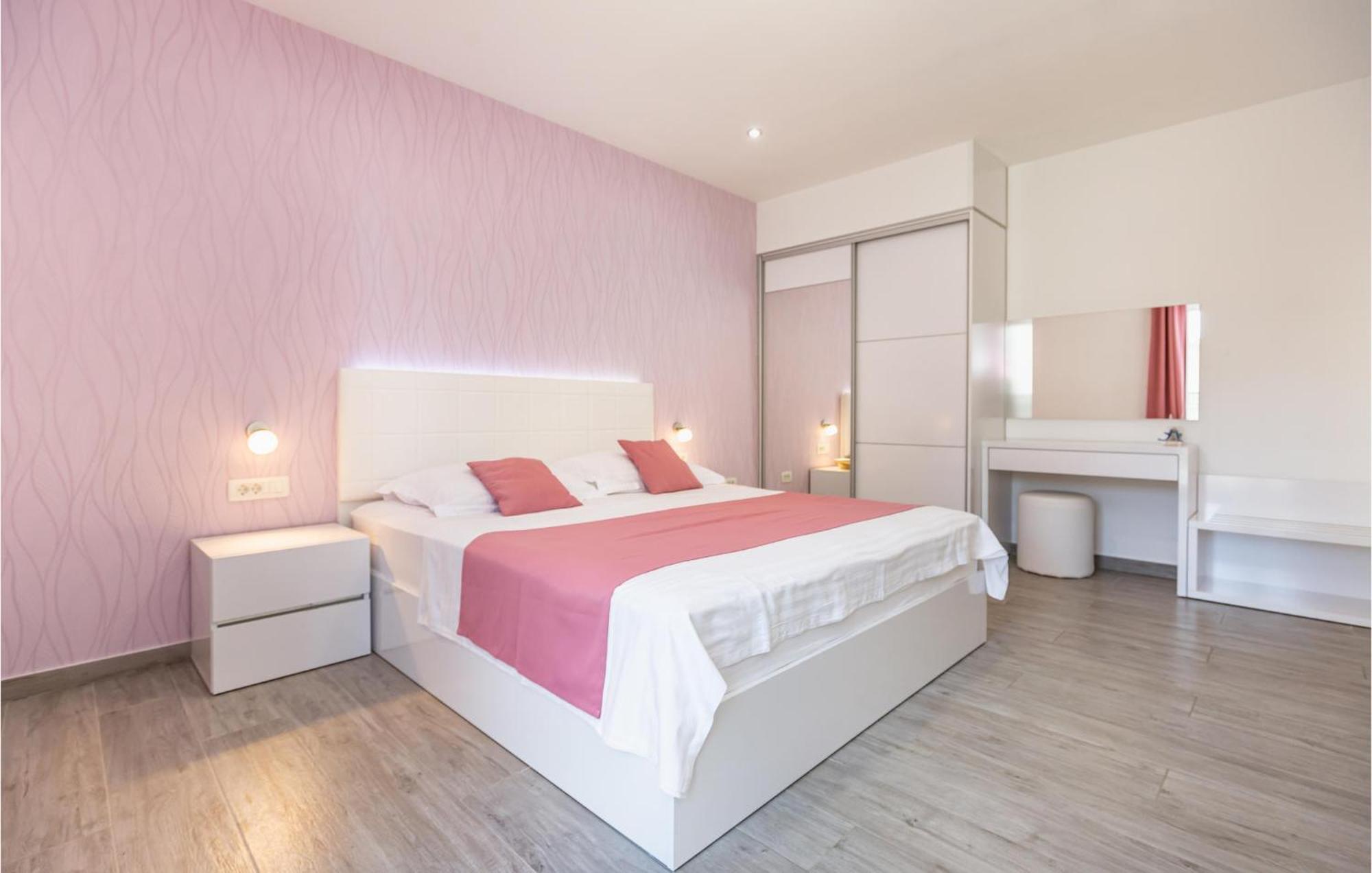 One-Bedroom Apartment in Medici Kutleša Buitenkant foto